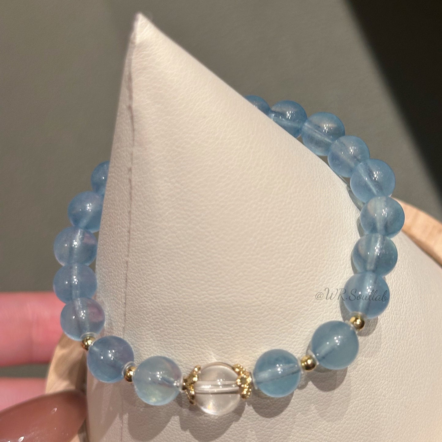 Aquamarine and white crystal design