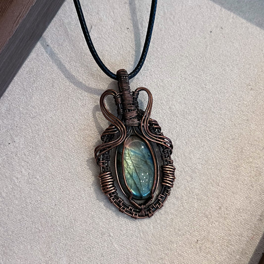 Magic Bottle Labradorite Wire Pendant